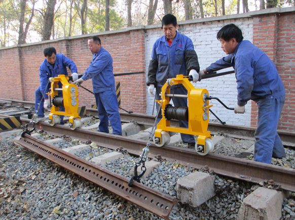 BYC-2型 多功能搬運(yùn)收軌車(chē)